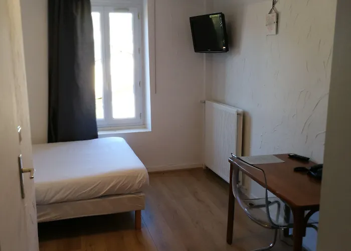 Hotel O Petit Neuville-sur-Saône