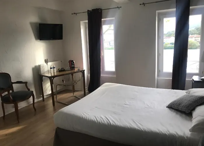 Hotel O Petit 3*