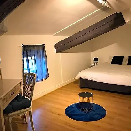 O Petit Neuville-sur-Saône